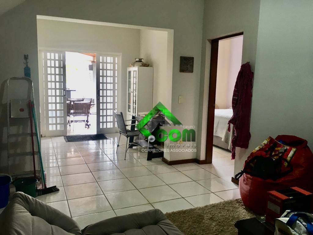 Casa à venda com 4 quartos, 320m² - Foto 28