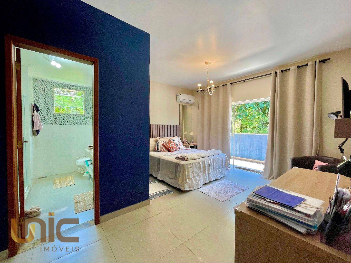 Casa de Condomínio à venda com 4 quartos, 186m² - Foto 33