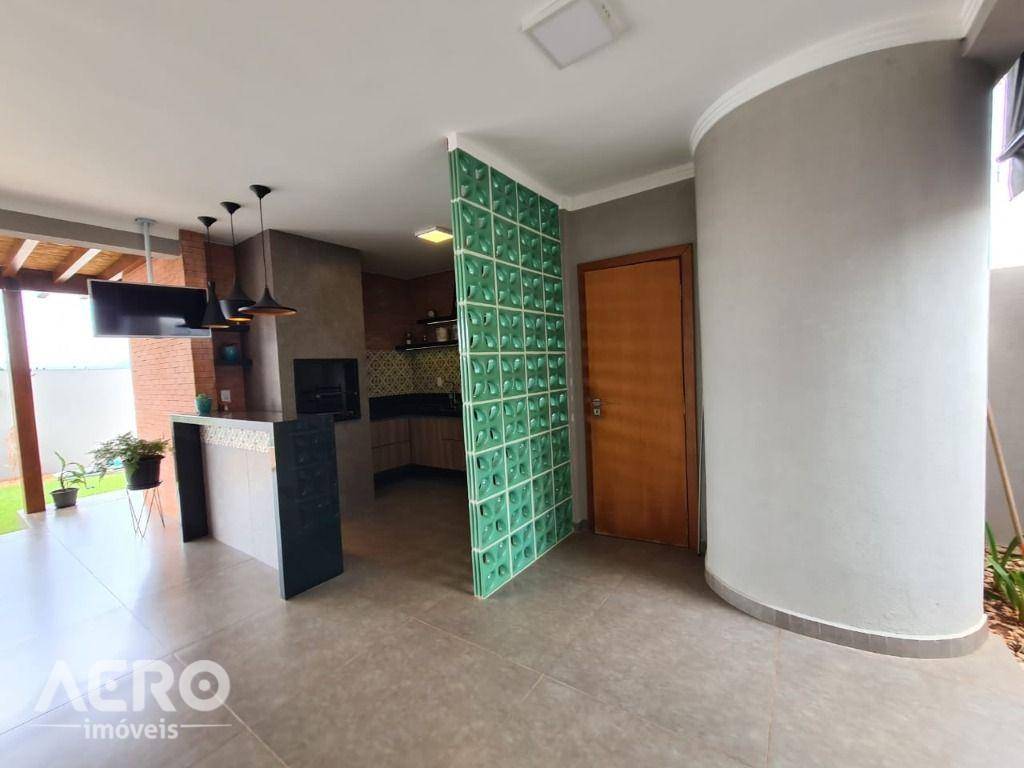 Casa de Condomínio à venda com 3 quartos, 330m² - Foto 29