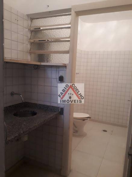 Sobrado à venda com 5 quartos, 240m² - Foto 9