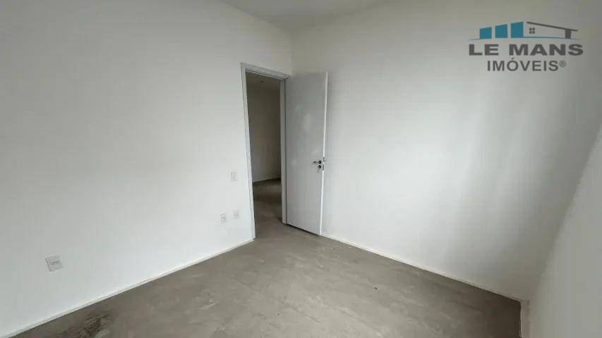 Apartamento à venda com 2 quartos, 43m² - Foto 12