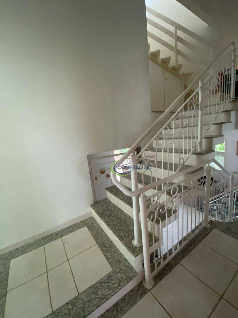 Casa de Condomínio à venda com 4 quartos, 320m² - Foto 14
