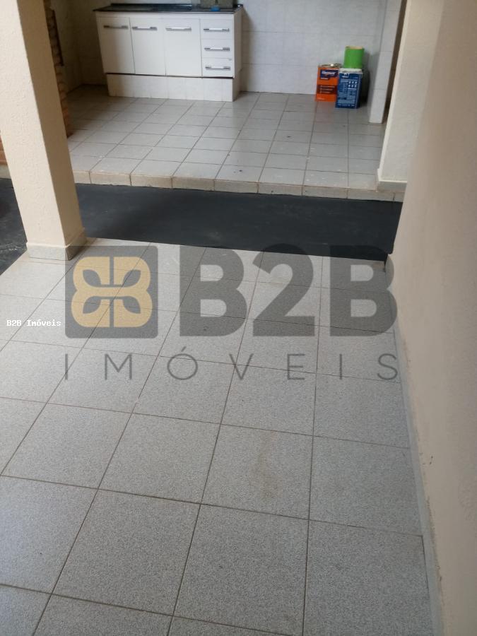 Casa à venda com 3 quartos, 175m² - Foto 5