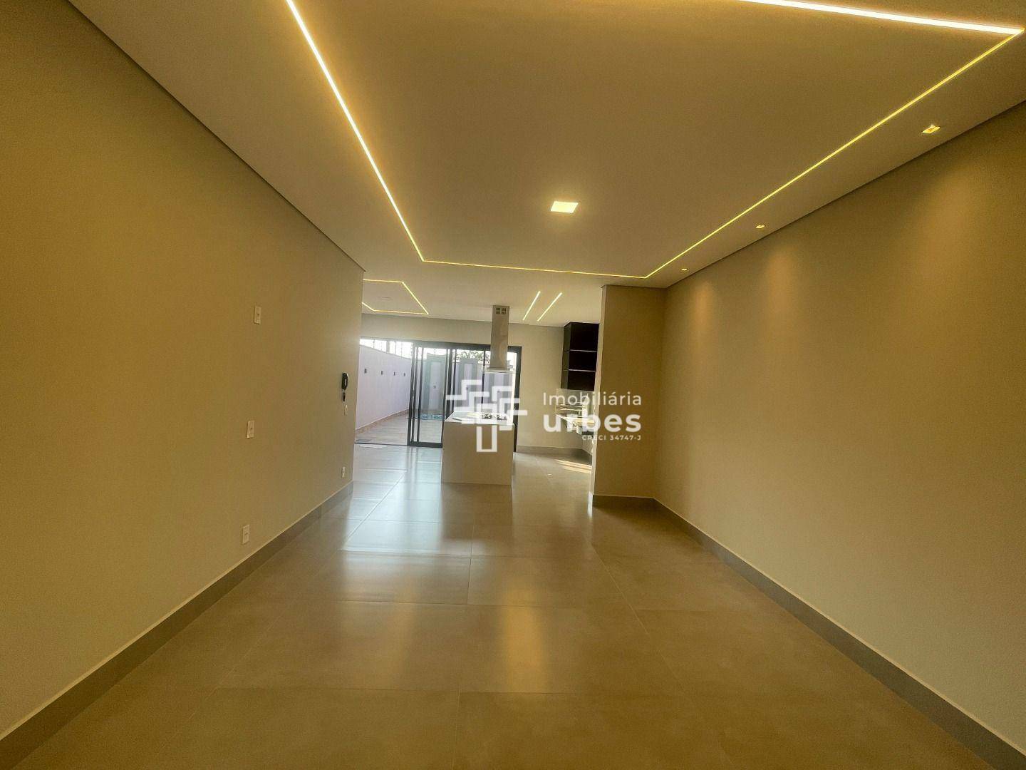 Casa à venda com 3 quartos, 220m² - Foto 4