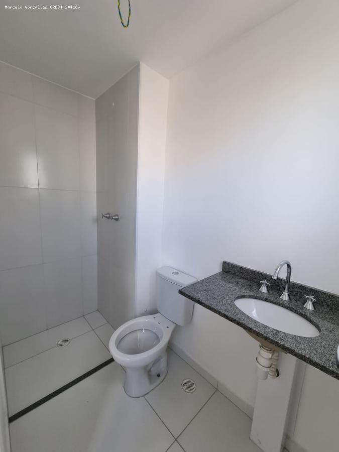 Apartamento à venda com 2 quartos, 57m² - Foto 4