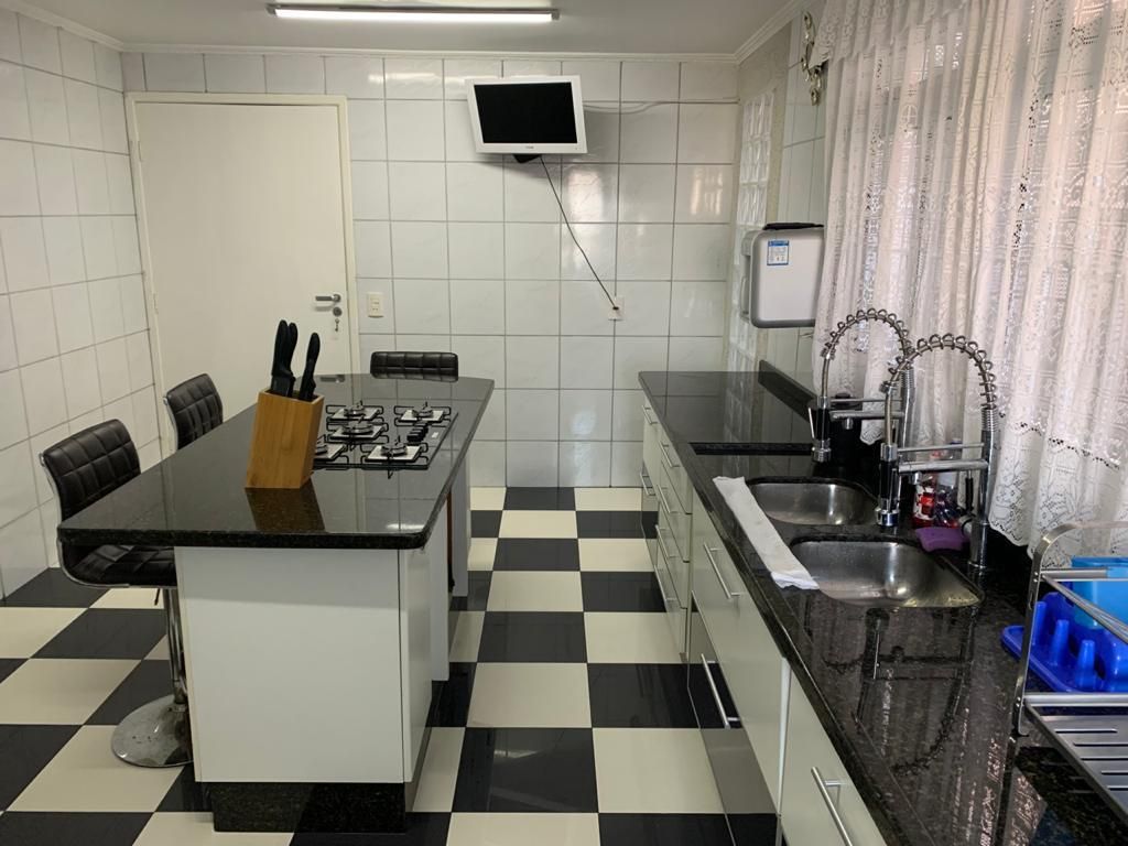 Sobrado à venda com 4 quartos, 400m² - Foto 17