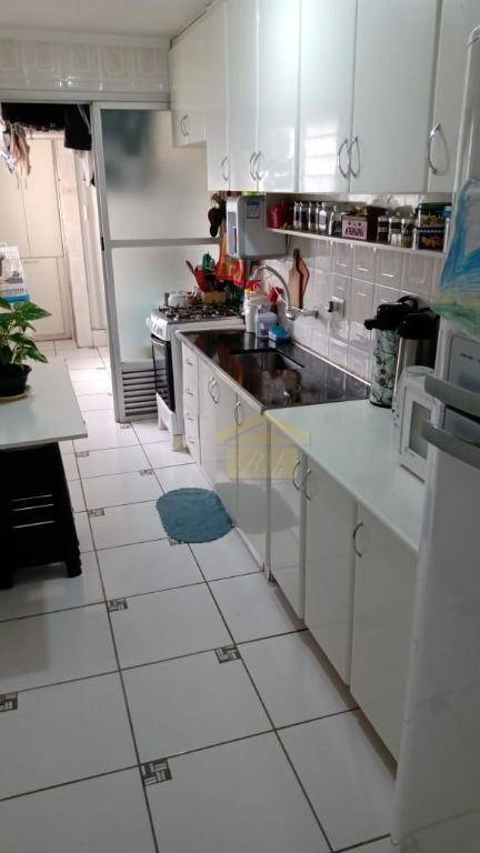 Apartamento à venda com 3 quartos, 80m² - Foto 13