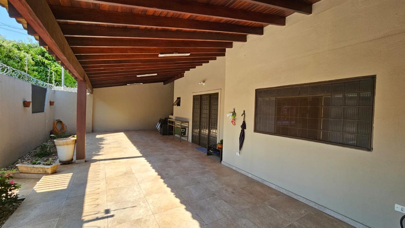 Casa à venda com 3 quartos, 360m² - Foto 11