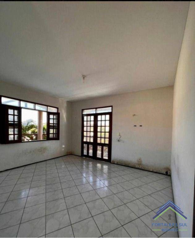 Casa à venda com 4 quartos, 336m² - Foto 15