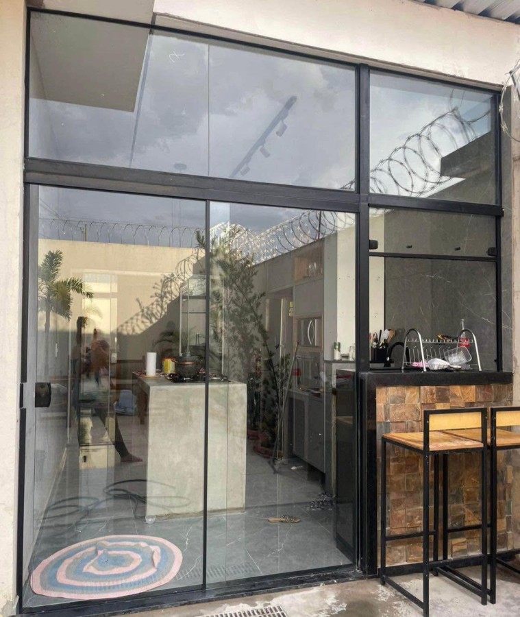Casa à venda com 2 quartos, 200m² - Foto 9