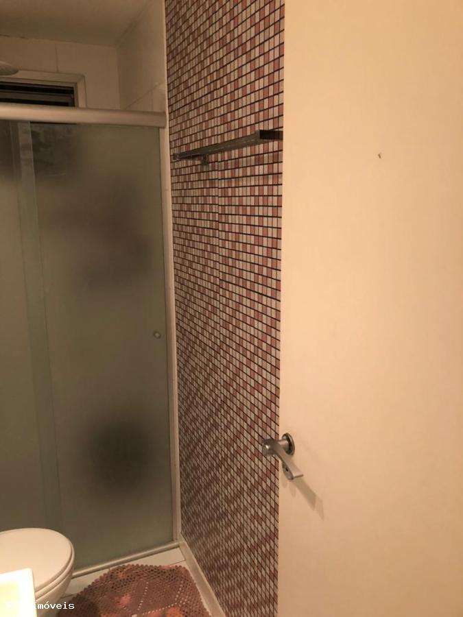 Apartamento à venda com 2 quartos, 64m² - Foto 3