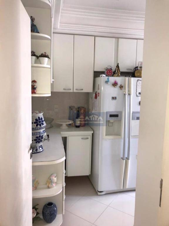 Apartamento à venda com 3 quartos, 156m² - Foto 23