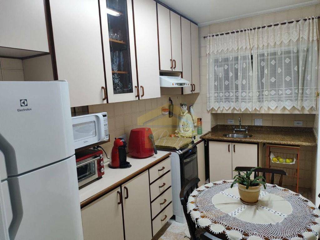 Apartamento à venda com 2 quartos, 62m² - Foto 3