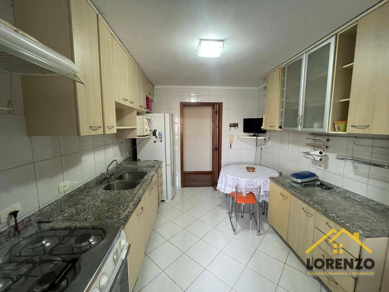 Apartamento à venda com 3 quartos, 118m² - Foto 9