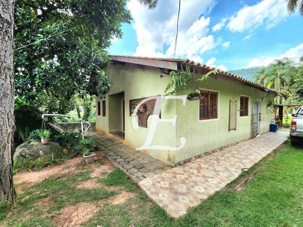 Chácara à venda com 3 quartos, 200m² - Foto 5