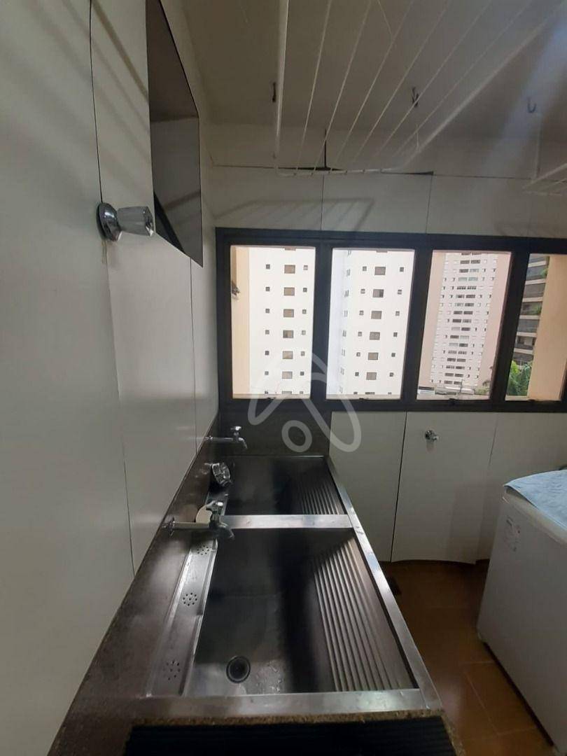 Apartamento à venda com 3 quartos, 280m² - Foto 3