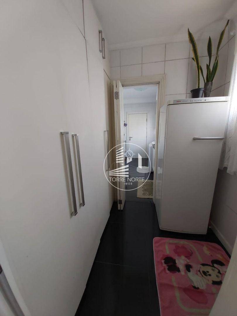 Apartamento à venda com 3 quartos, 130m² - Foto 56