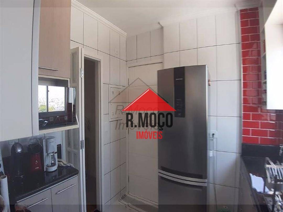 Apartamento à venda com 2 quartos, 72m² - Foto 5