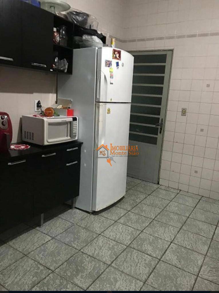 Sobrado à venda com 3 quartos, 220m² - Foto 5