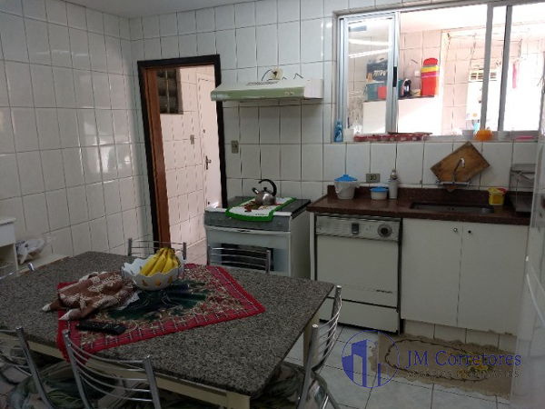 Apartamento à venda com 3 quartos, 140m² - Foto 4