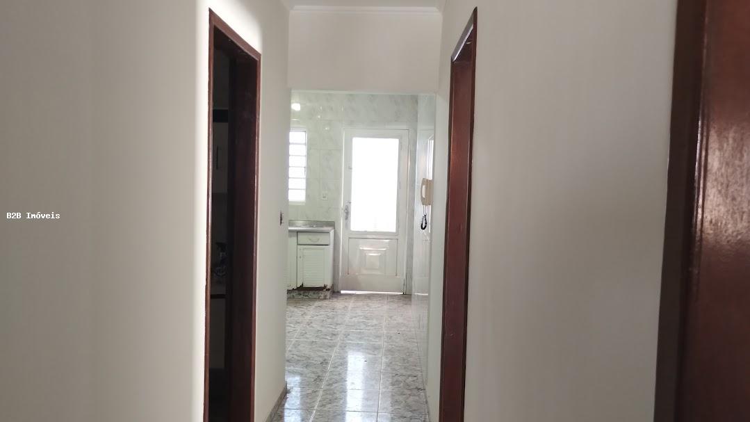 Casa à venda com 3 quartos, 190m² - Foto 5