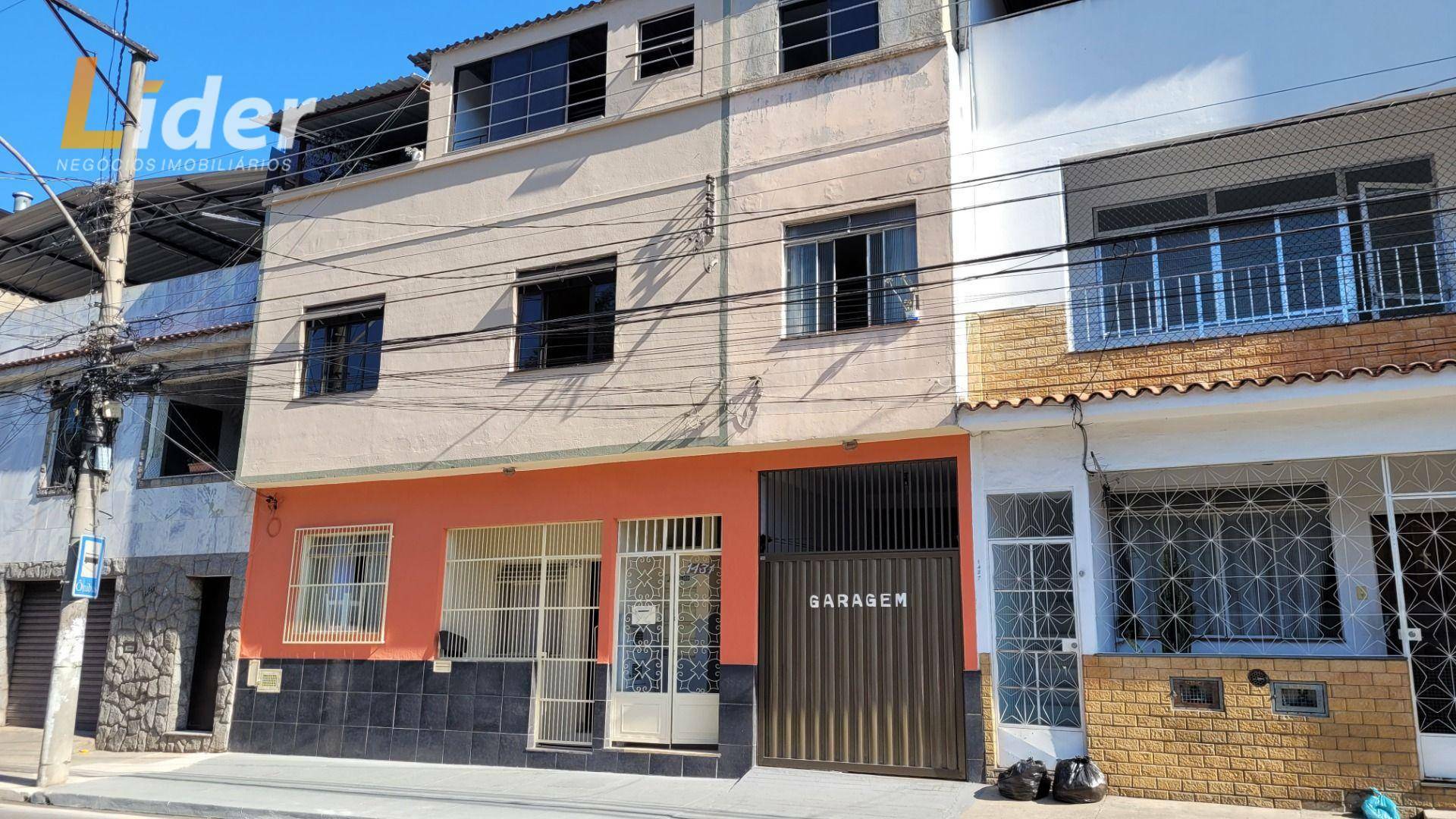 Casa à venda com 2 quartos, 105m² - Foto 1