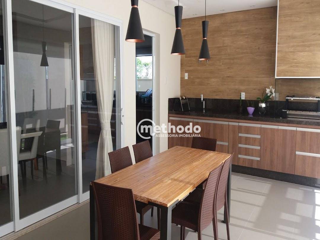 Casa à venda com 3 quartos, 233m² - Foto 10