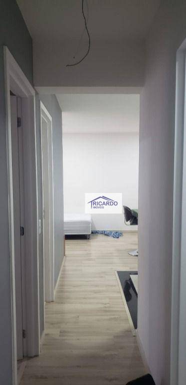 Apartamento à venda com 3 quartos, 81m² - Foto 17