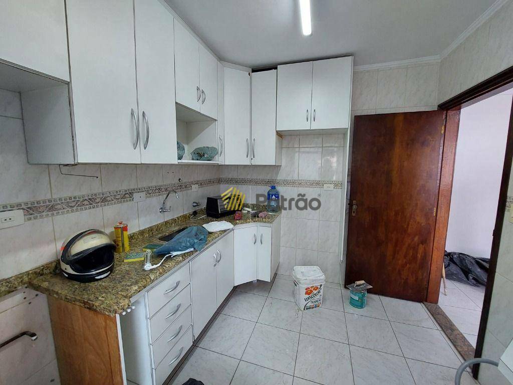 Apartamento à venda com 2 quartos, 64m² - Foto 5