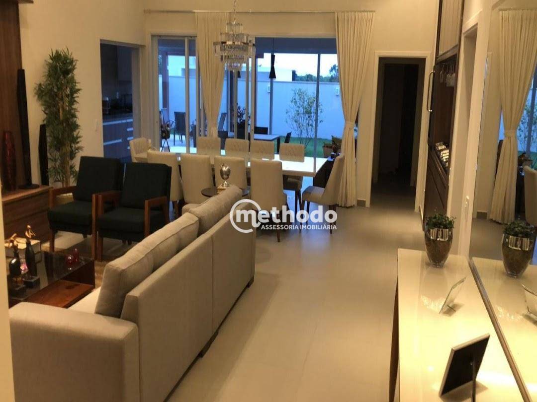 Casa à venda com 3 quartos, 233m² - Foto 3