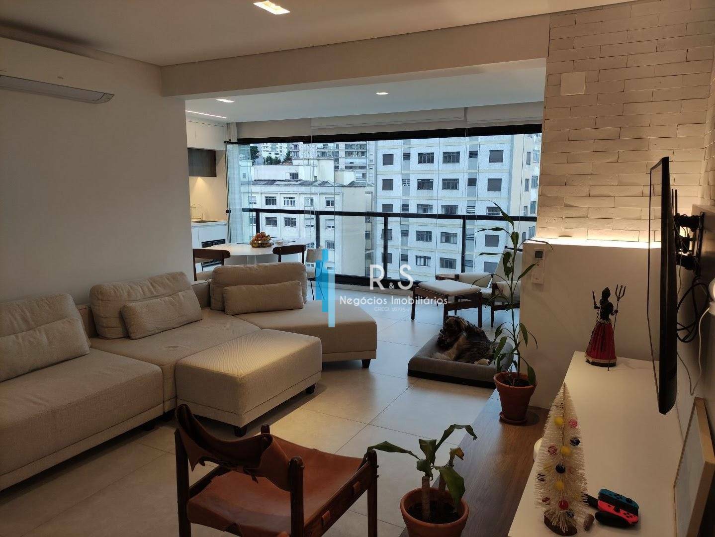 Apartamento à venda com 2 quartos, 77m² - Foto 1