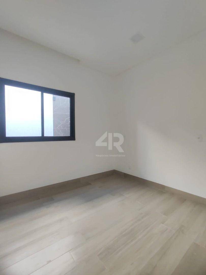 Casa à venda com 3 quartos, 90m² - Foto 10