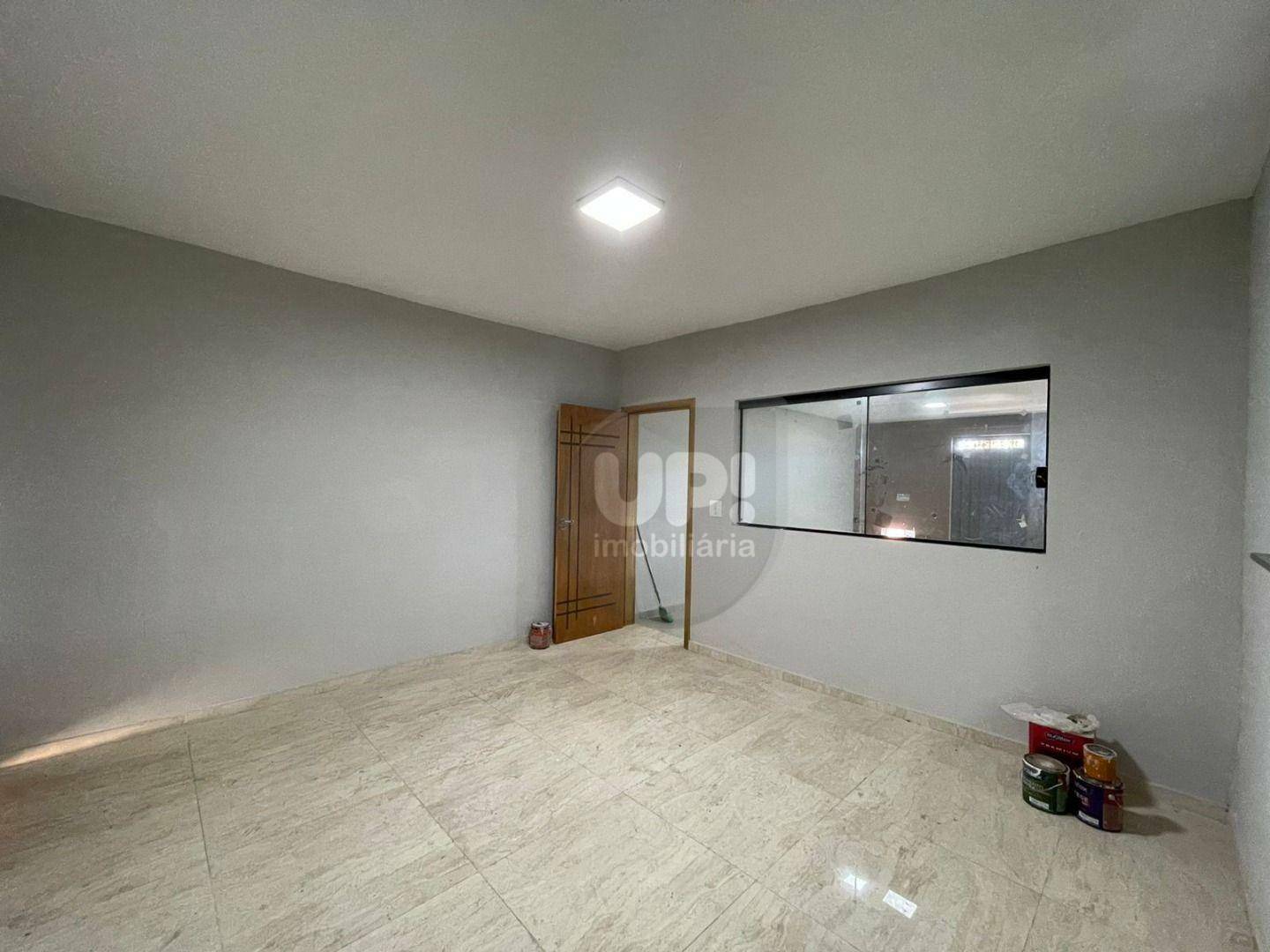 Casa à venda com 2 quartos, 140m² - Foto 4