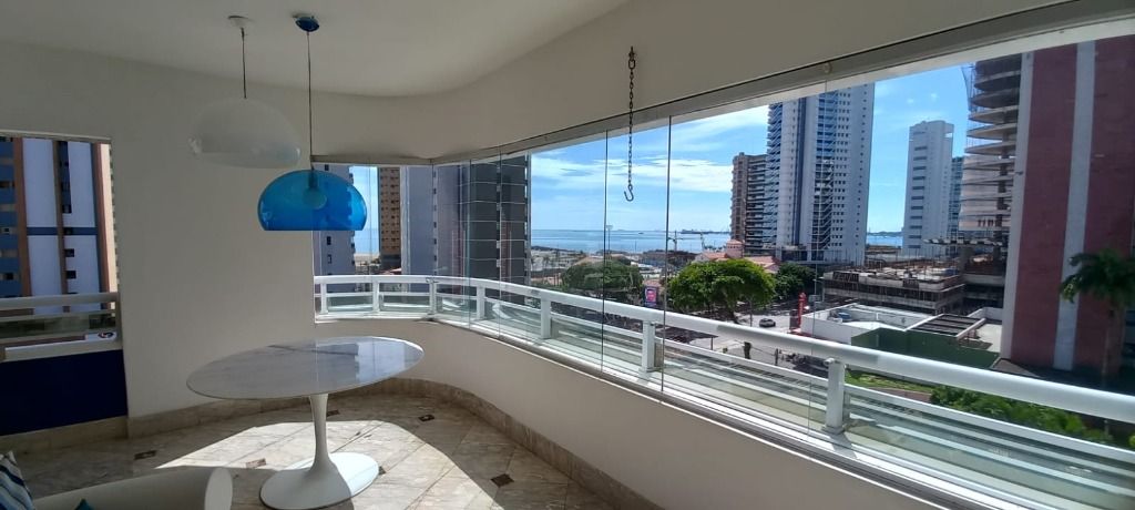 Apartamento à venda com 3 quartos, 270m² - Foto 12