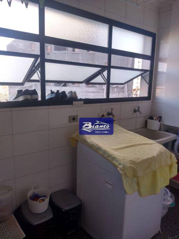 Apartamento à venda com 3 quartos, 97m² - Foto 2