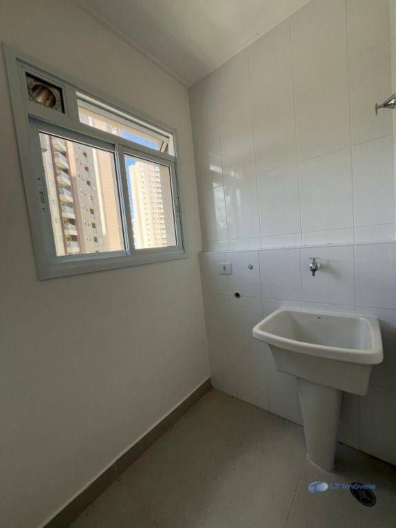 Apartamento à venda com 2 quartos, 61m² - Foto 10