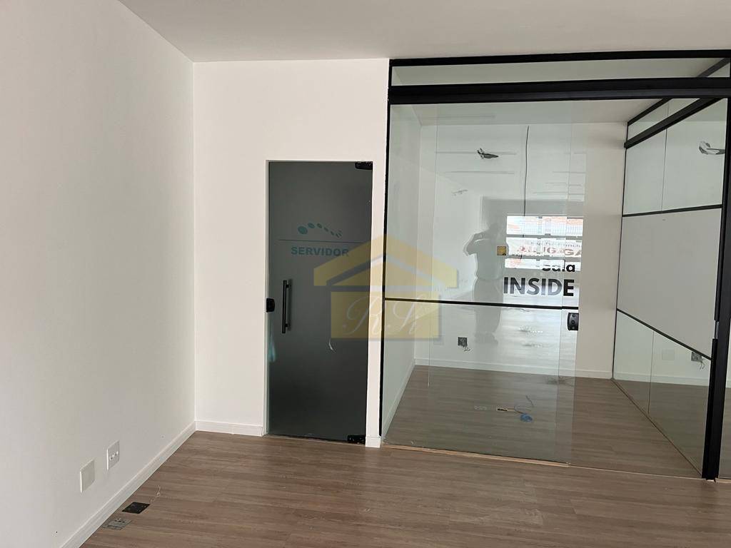 Prédio Inteiro para alugar, 750m² - Foto 2