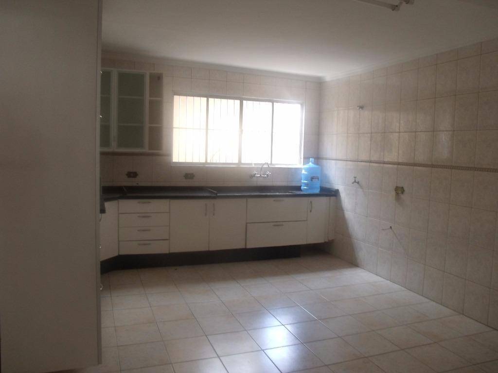 Sobrado à venda com 2 quartos, 70m² - Foto 2