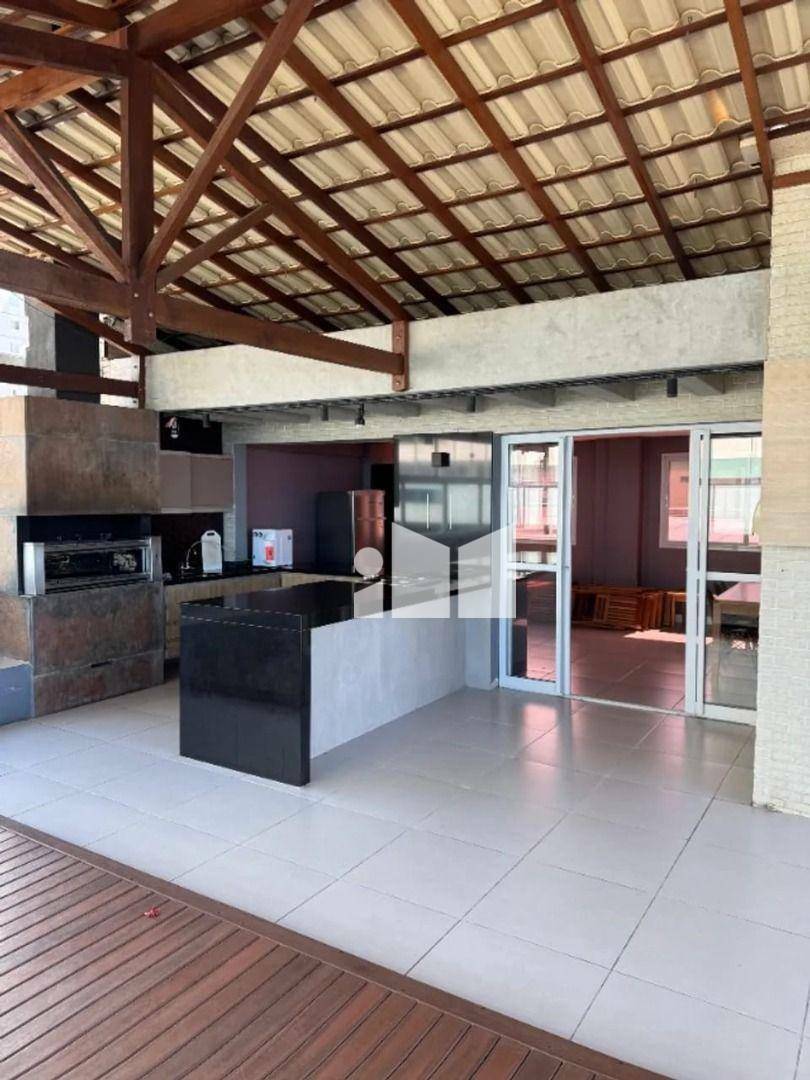 Apartamento para alugar com 2 quartos, 70m² - Foto 13