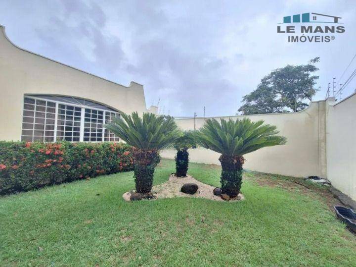 Casa à venda e aluguel com 3 quartos, 175m² - Foto 4