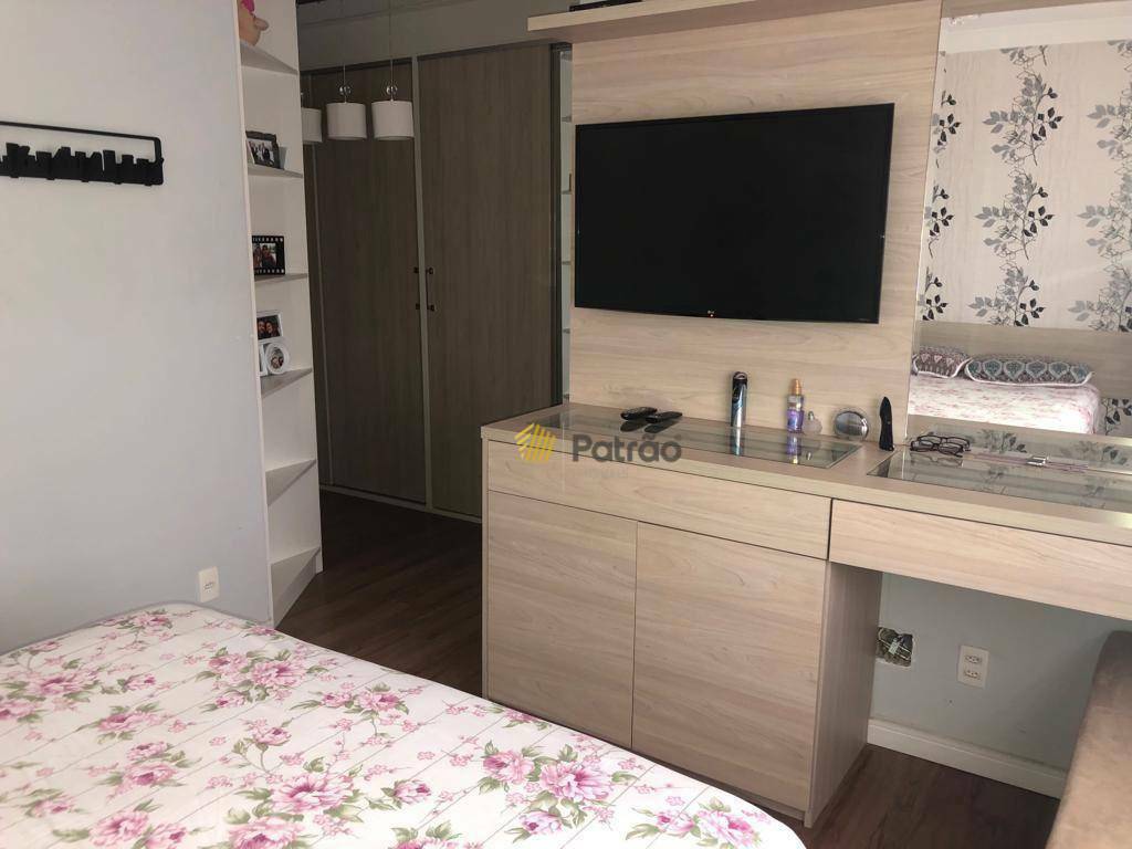 Apartamento à venda com 4 quartos, 155m² - Foto 18