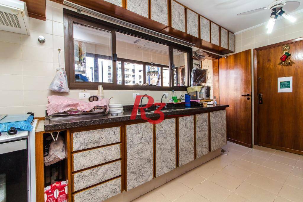 Apartamento à venda com 4 quartos, 201m² - Foto 9