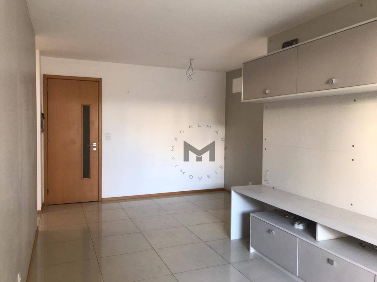 Apartamento à venda com 2 quartos, 80m² - Foto 5