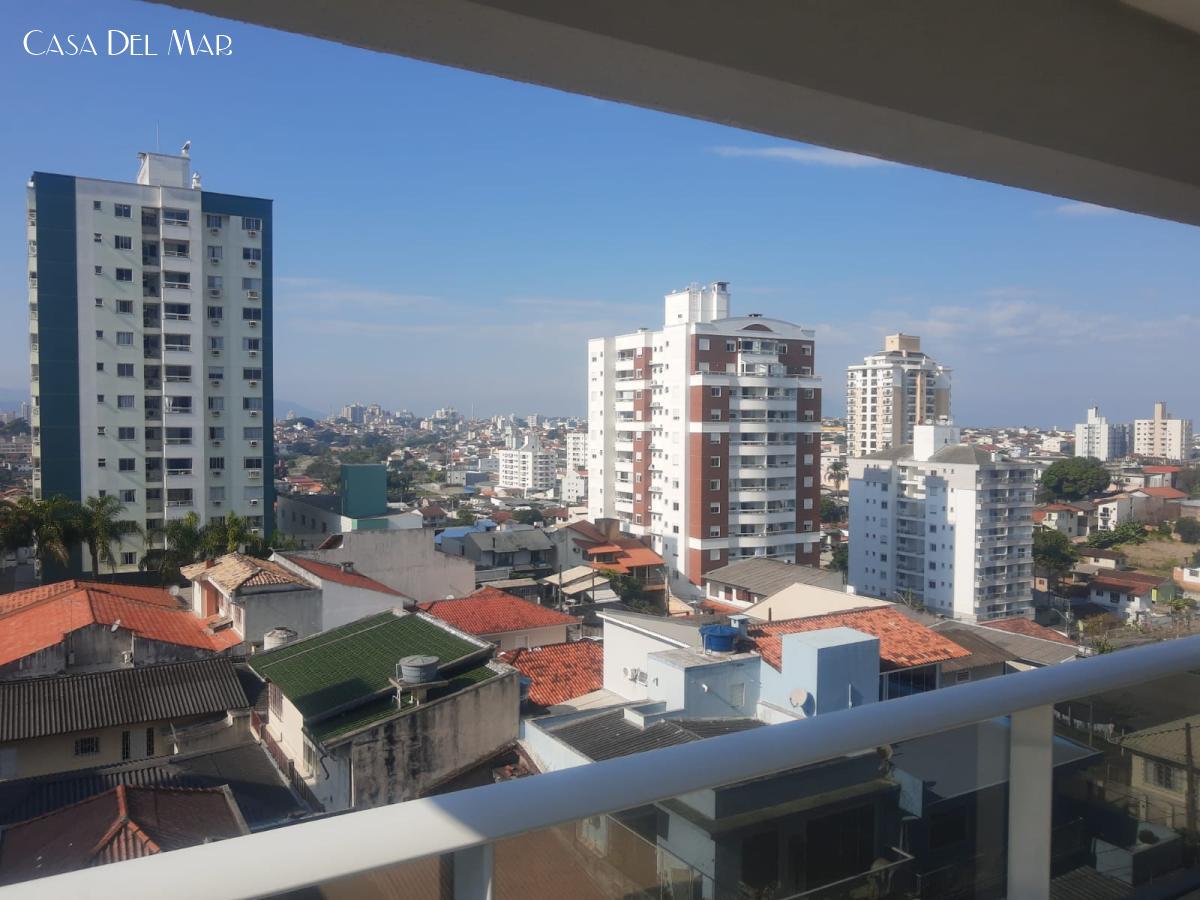 Apartamento à venda com 3 quartos, 134m² - Foto 3