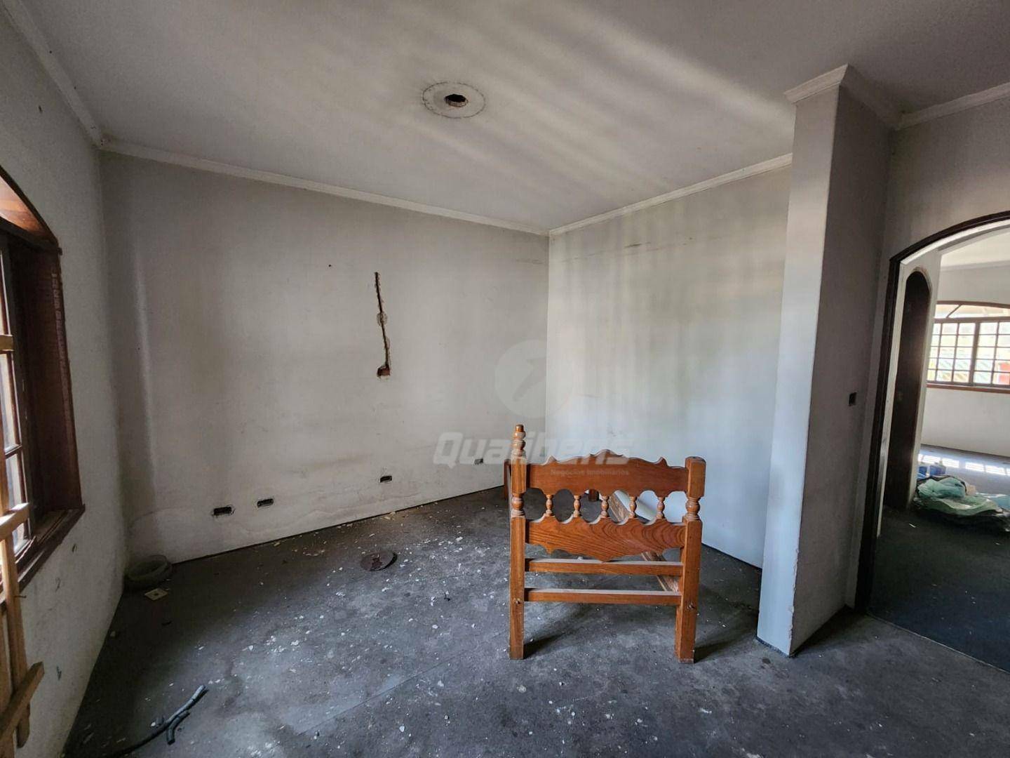 Sobrado à venda com 8 quartos, 350m² - Foto 15