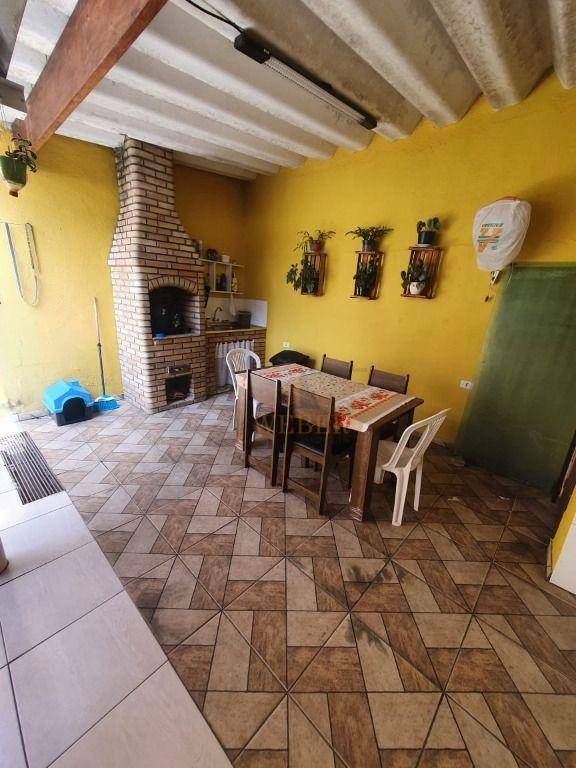 Casa à venda com 2 quartos, 100m² - Foto 4