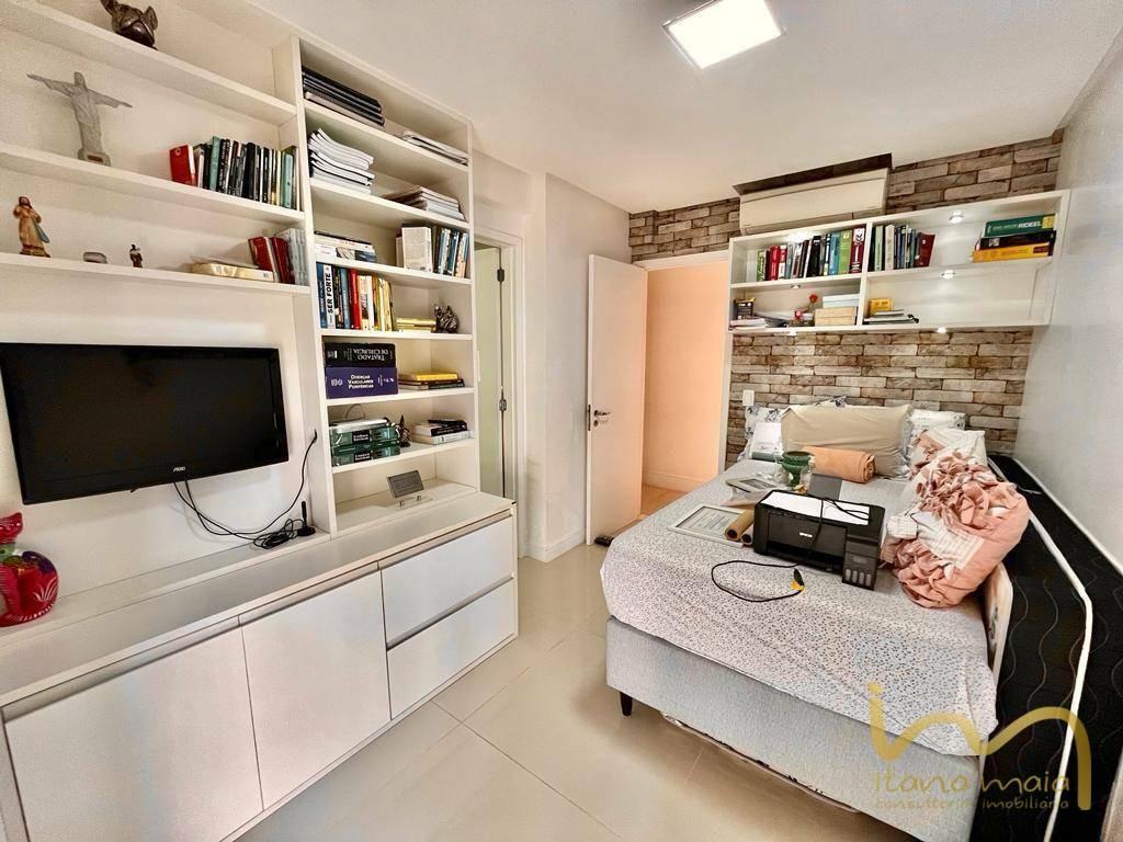 Apartamento à venda com 3 quartos, 135m² - Foto 24