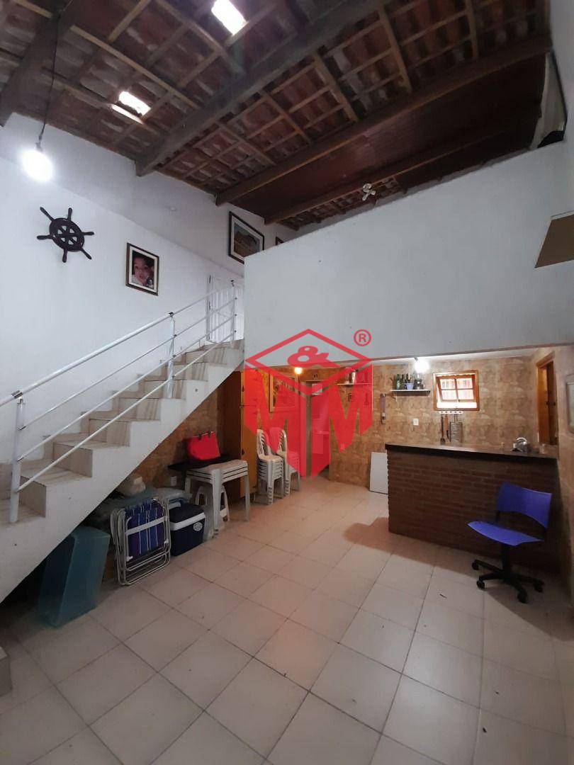 Casa à venda com 3 quartos, 184m² - Foto 2