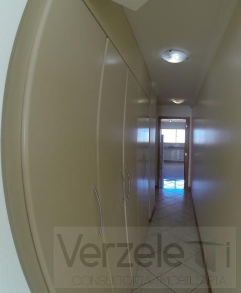 Apartamento à venda com 3 quartos, 157m² - Foto 14