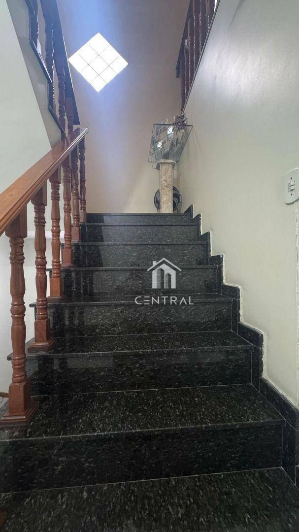 Sobrado à venda com 3 quartos, 257m² - Foto 20